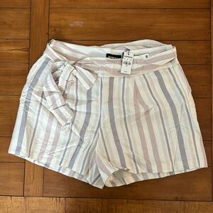 Women’s Express linen shorts, NWT, size 10